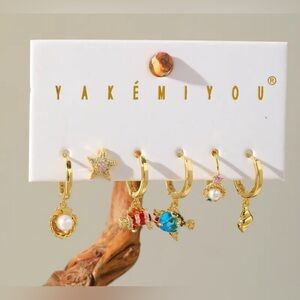 14K Gold Disney Funding Nemo Theme Huggie Hoop Mismatched Earring Set Character